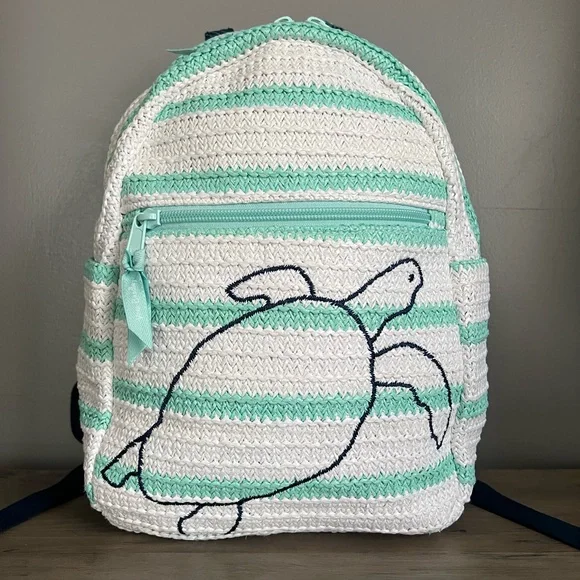 Vera Bradley | Bags | Vera Bradley Essentials Compact Straw  display picture 1